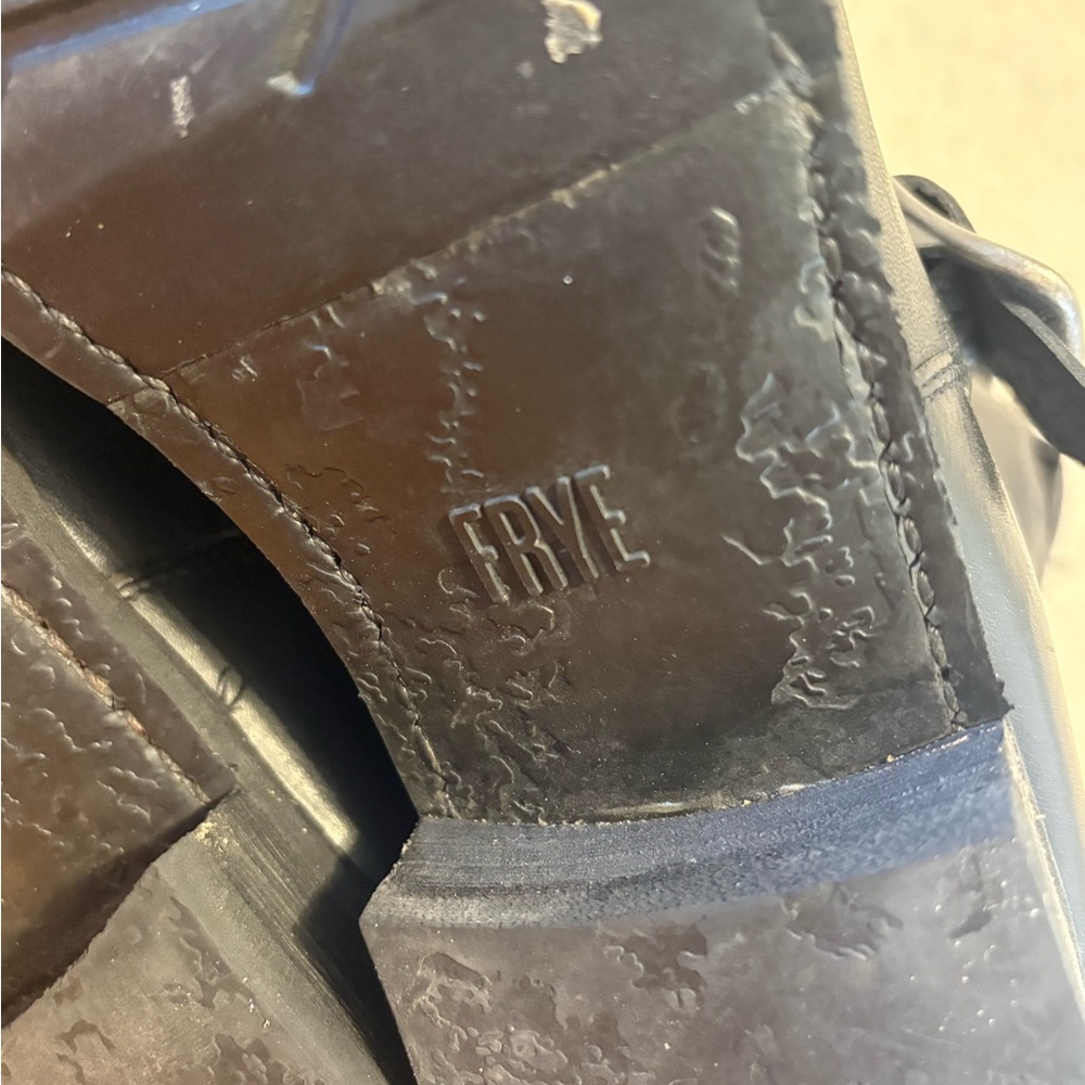Frye Veronica Short Black Leather Western Slouch Moto
Boot Women’s Size 9.5 - Picture 9 of 11